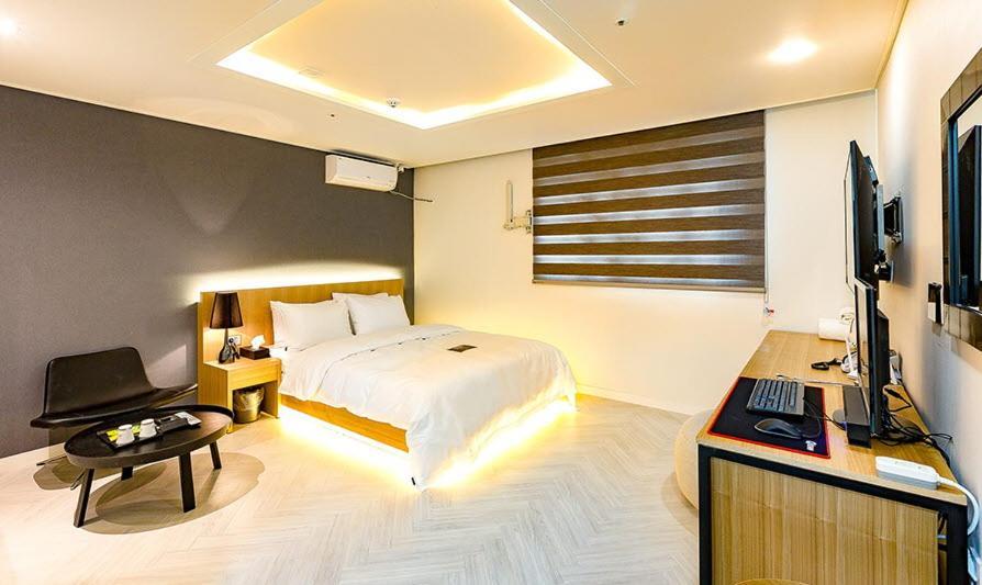 Hash Hotel Сувон Экстерьер фото